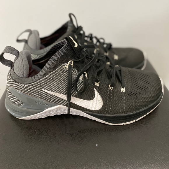 nike metcon trainers